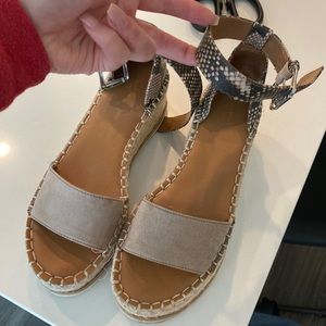 Target platform sandals